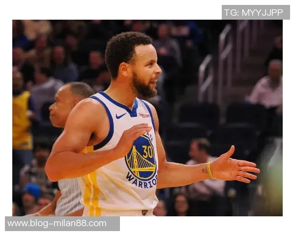 库里对阵开拓者表现低迷本场仅得7分创个人新低纪录